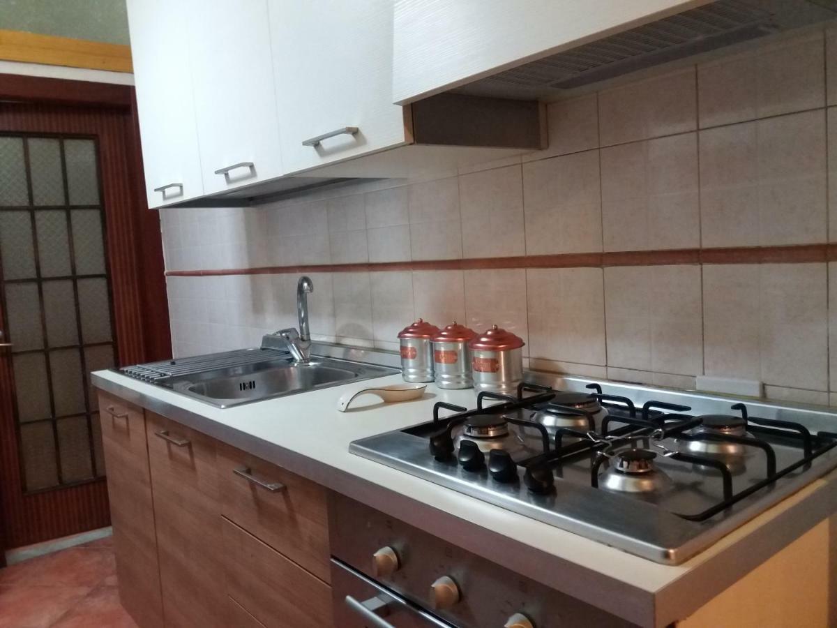 Casa Lillina A Toledo , Near Piazza Del Plebiscito Apartment Наполи Екстериор снимка