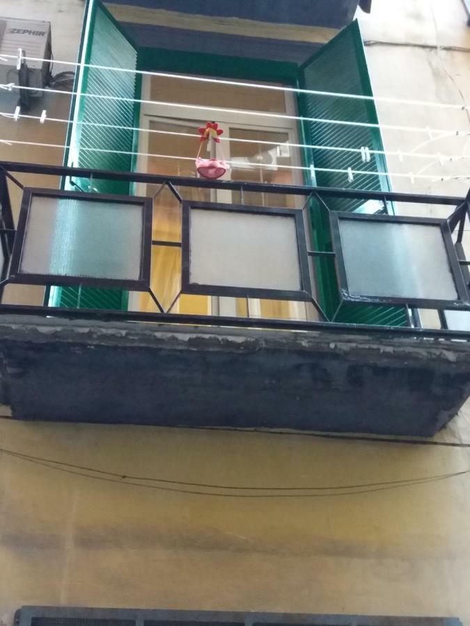 Casa Lillina A Toledo , Near Piazza Del Plebiscito Apartment Наполи Екстериор снимка